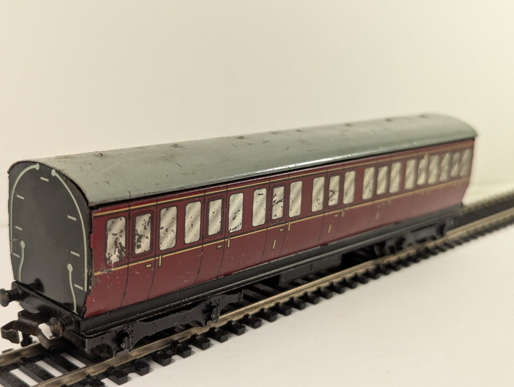 Hornby Dublo OO Gauge Tinplate BR Mk1 1st Class Suburban Coach Maroon