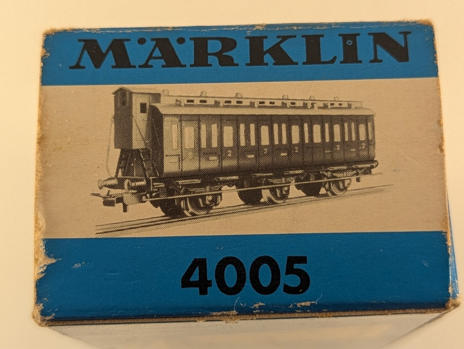 Märklin 4005 Passenger Coach HO Gauge - Boxed