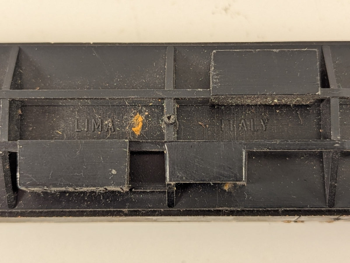 Lima OO Gauge GWR Mk1 Corridor Composite Coach