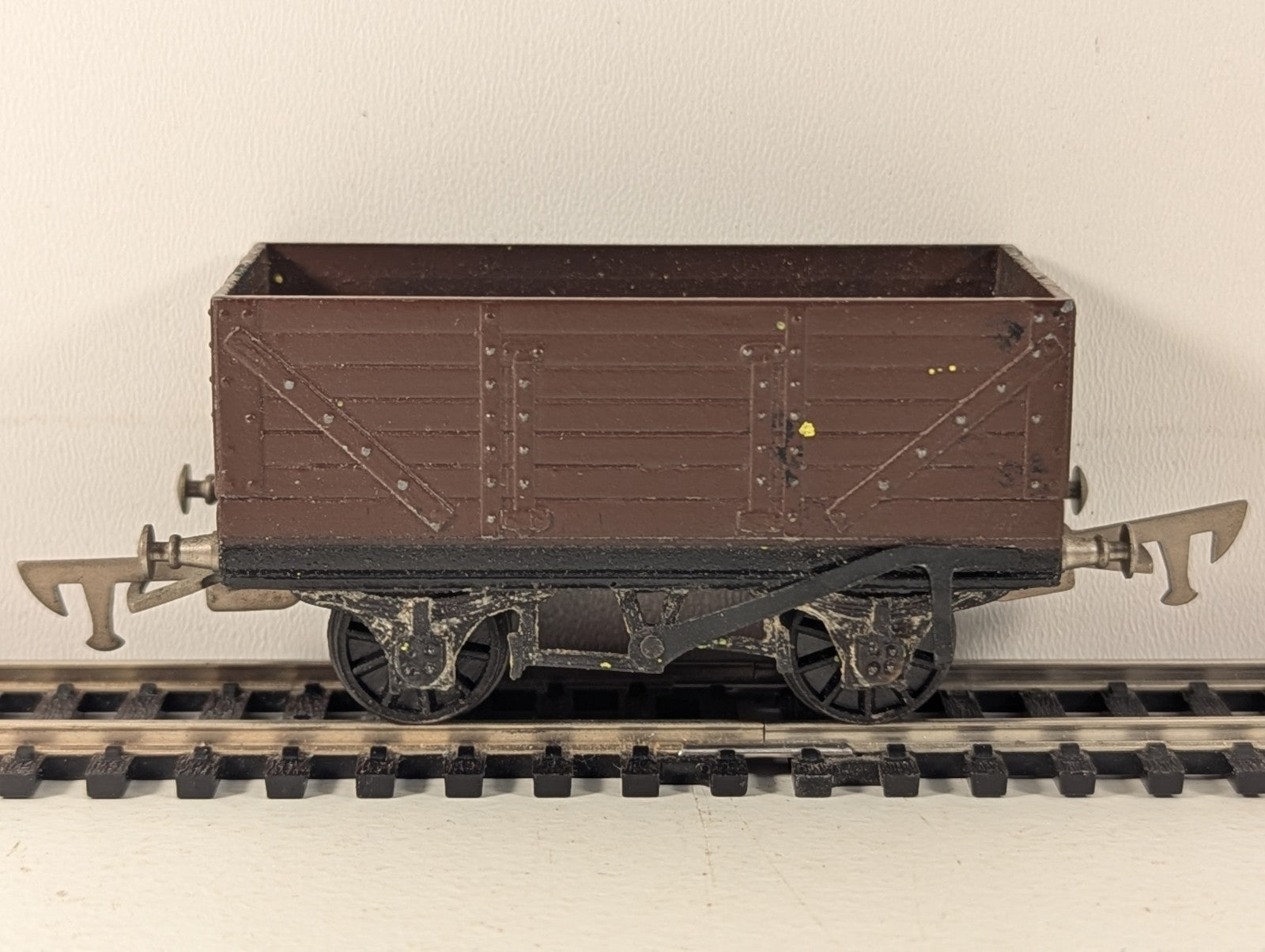 Graham Farish 5 Plank Wagon BR Brown
