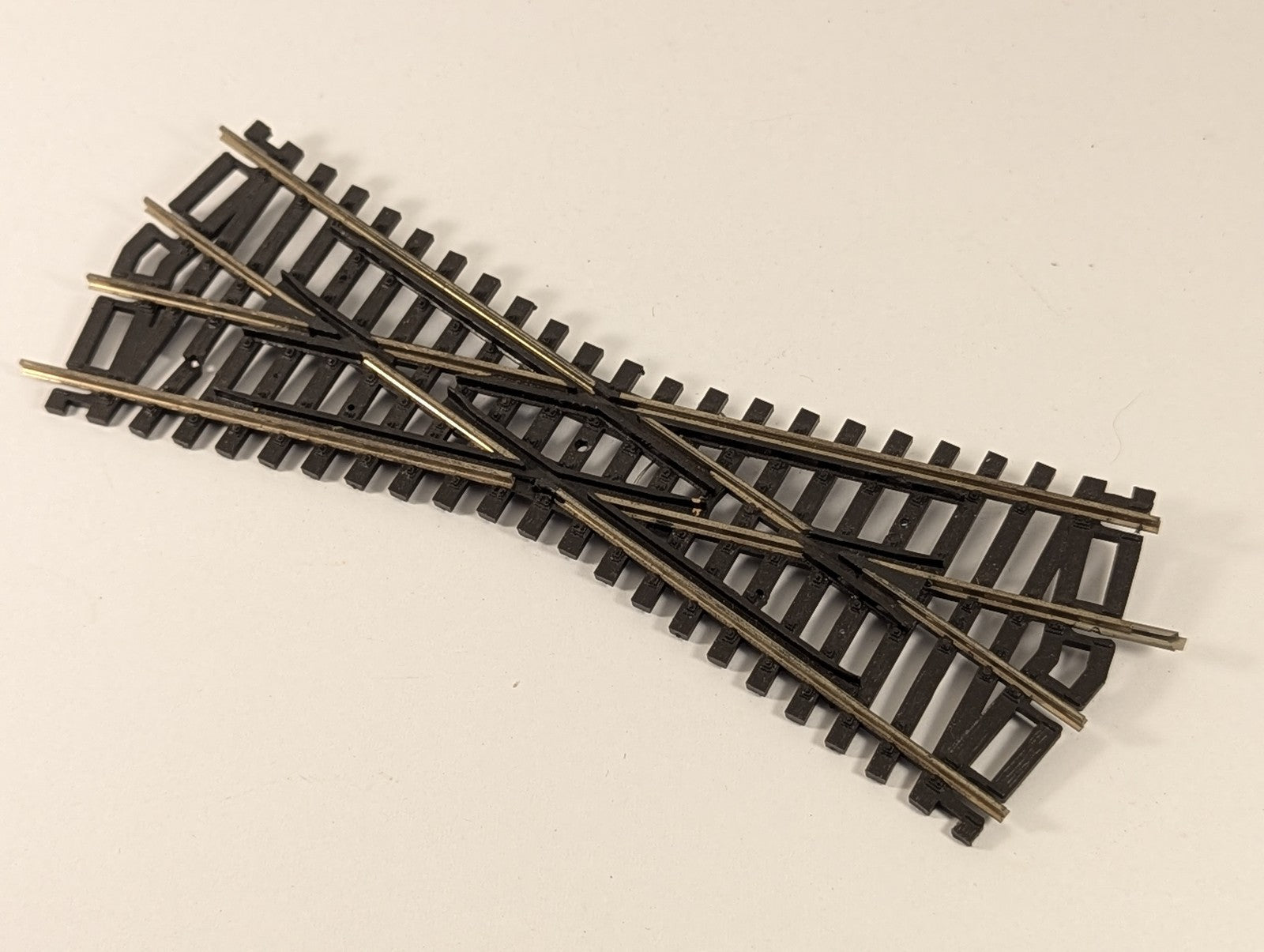 Peco OO Gauge Streamline Short Crossing (Insulfrog) Track SL-93