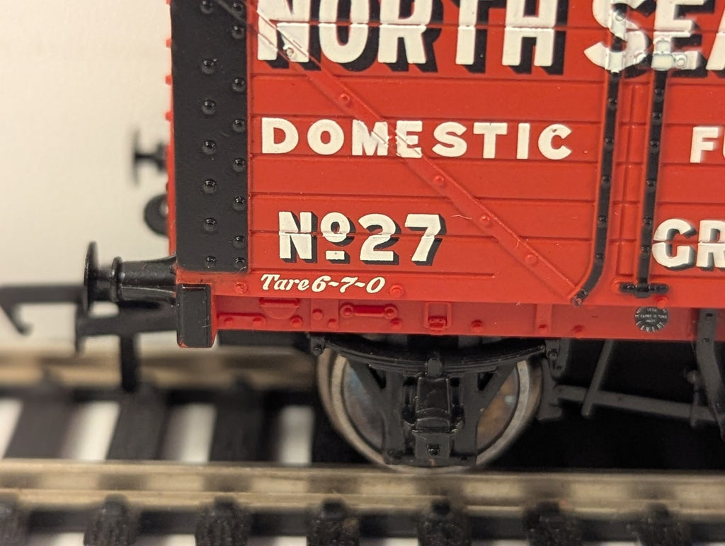 Bachmann OO Gauge 7-Plank Open Wagon North Sea Coaling Co. Goods Wagon 27
