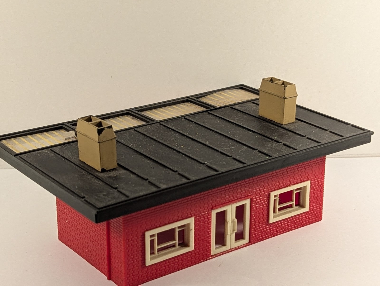 Tri-ang Hornby R473 OO Gauge Modern Ticket Office