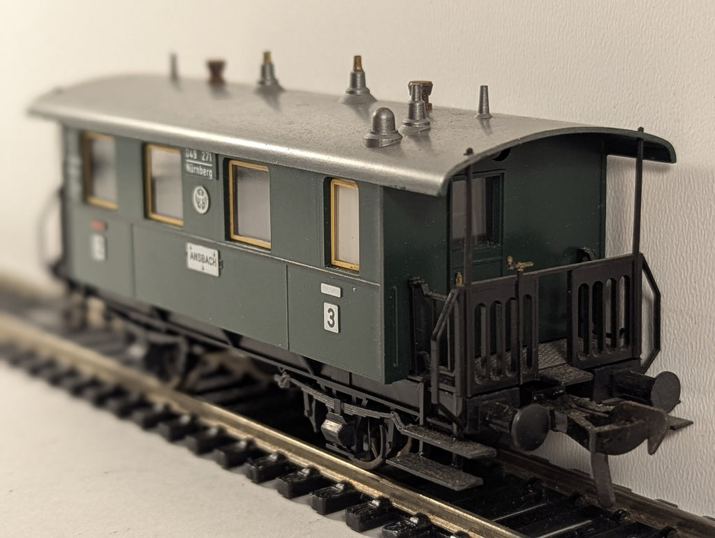 Fleischmann HO Gauge DB BCi 2nd/3rd Class Passenger Coach 049 271 DB Green 5052