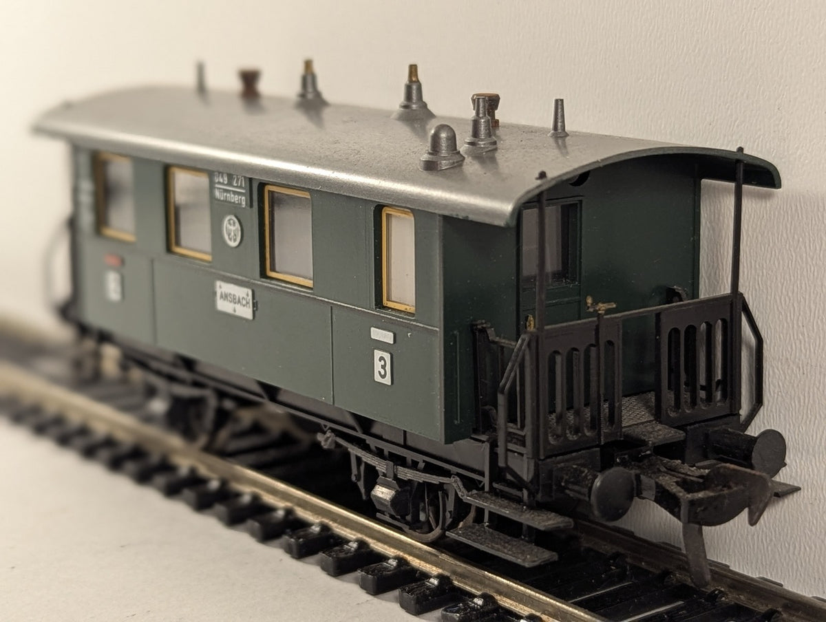 Fleischmann HO Gauge DB BCi 2nd/3rd Class Passenger Coach 049 271 DB Green 5052