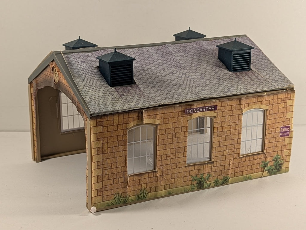 Hornby OO Gauge Engine Shed Building Stone R501