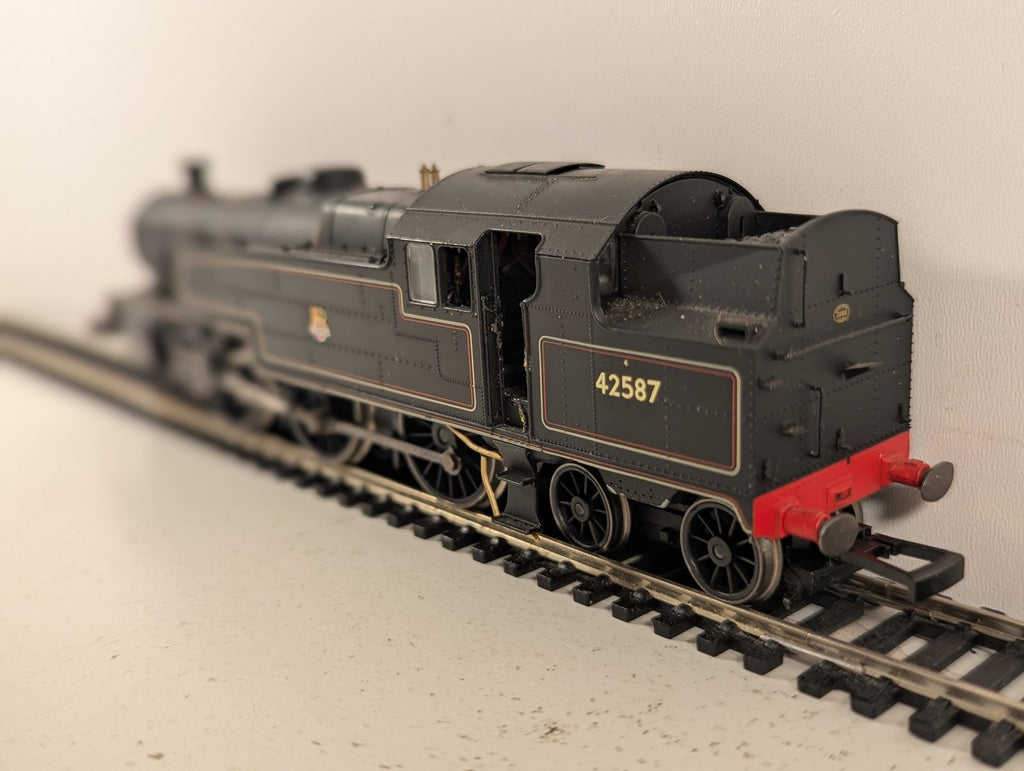 Hornby OO Gauge BR 2-6-4 Stanier Class 4P Locomotive 42587