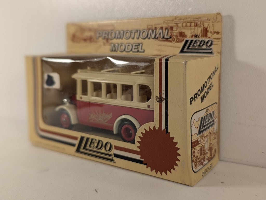 Lledo 1931 Chevrolet Coach Diecast Bus Happy Days Austin's