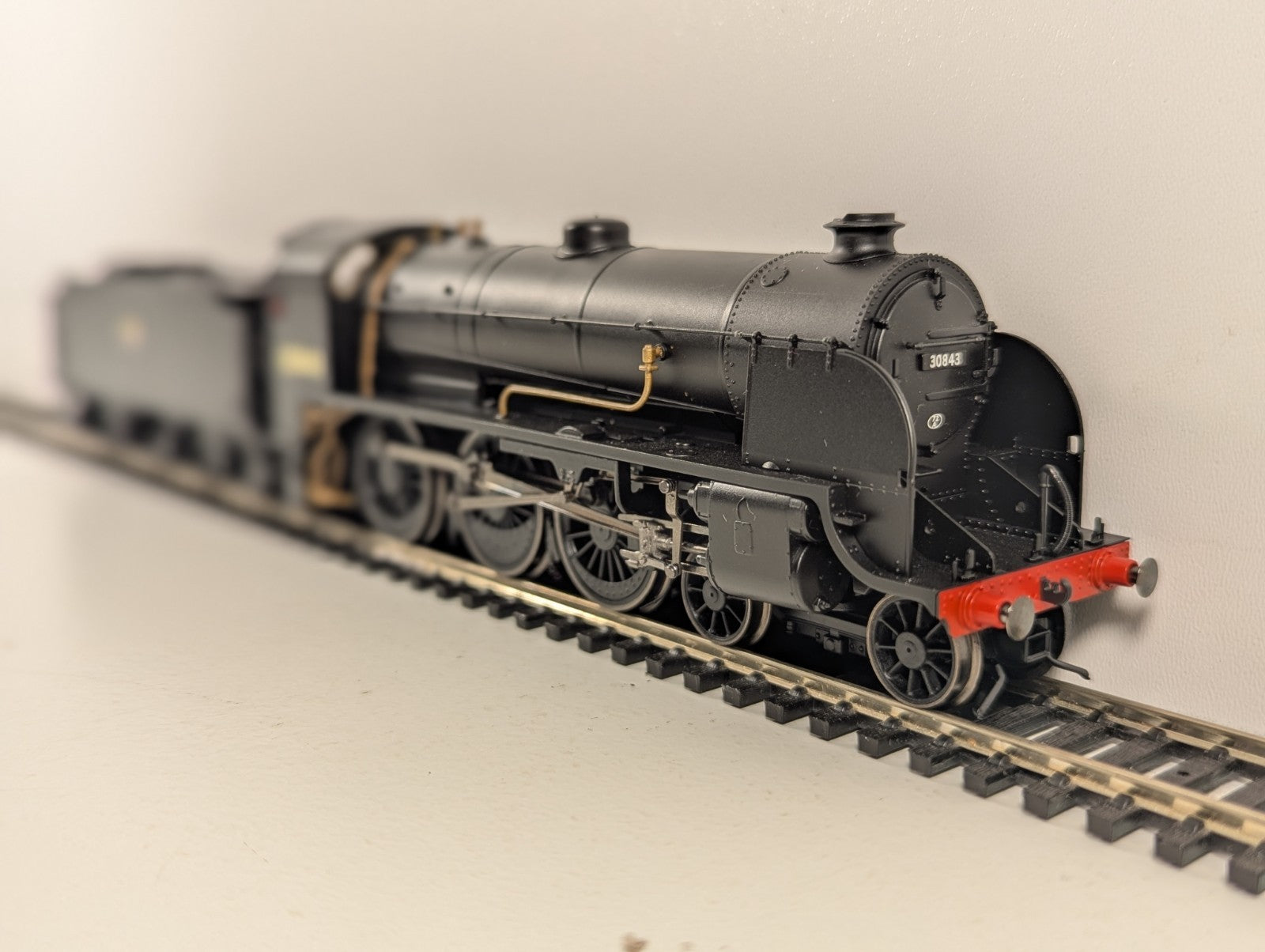 Hornby R3328 OO Gauge BR Class S15 4-6-0 No. 30843 DCC Ready - Boxed
