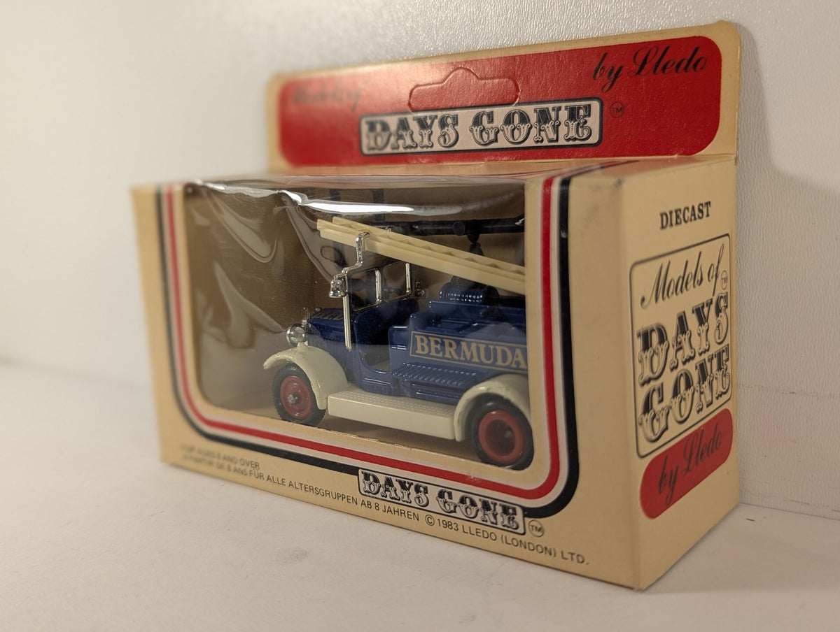 Lledo Days Gone 1934 Dennis Fire Engine Die-cast Vehicle Bermuda Fire Dept 12