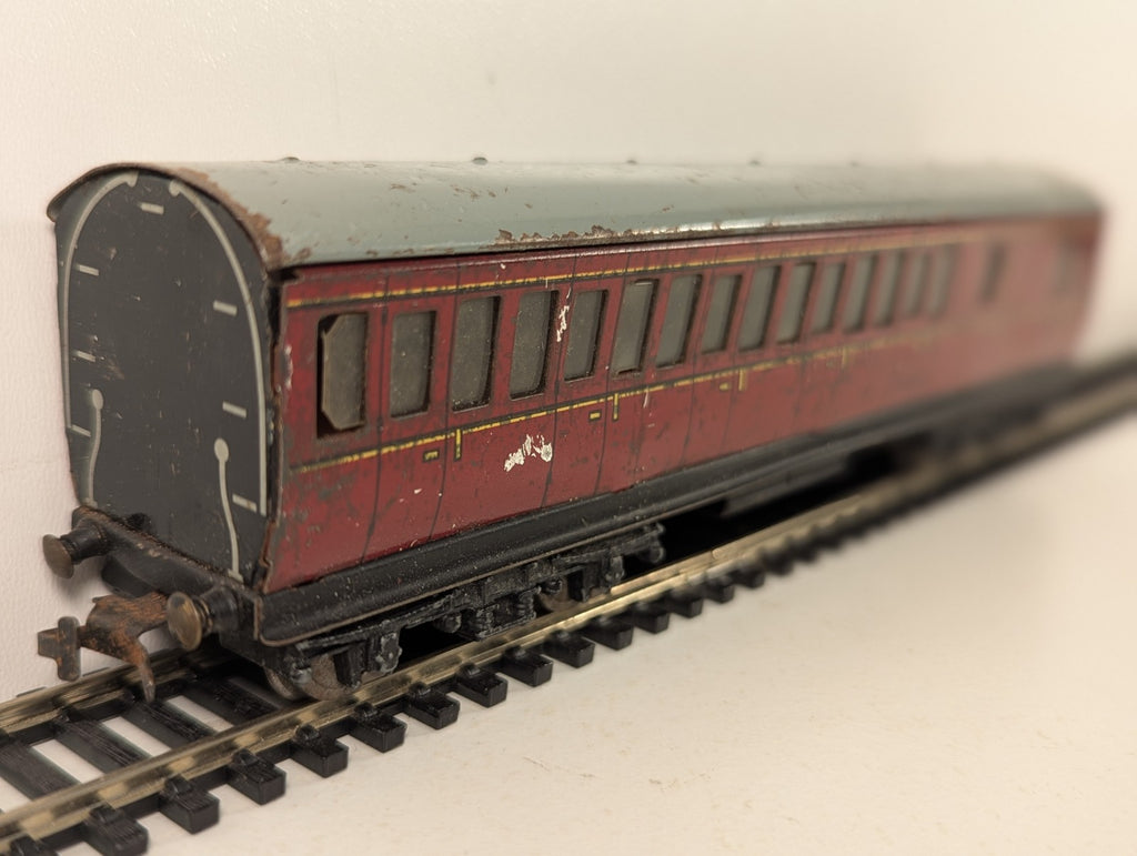 Hornby Dublo OO Gauge LMS Brake Third Tinplate Corridor Coach