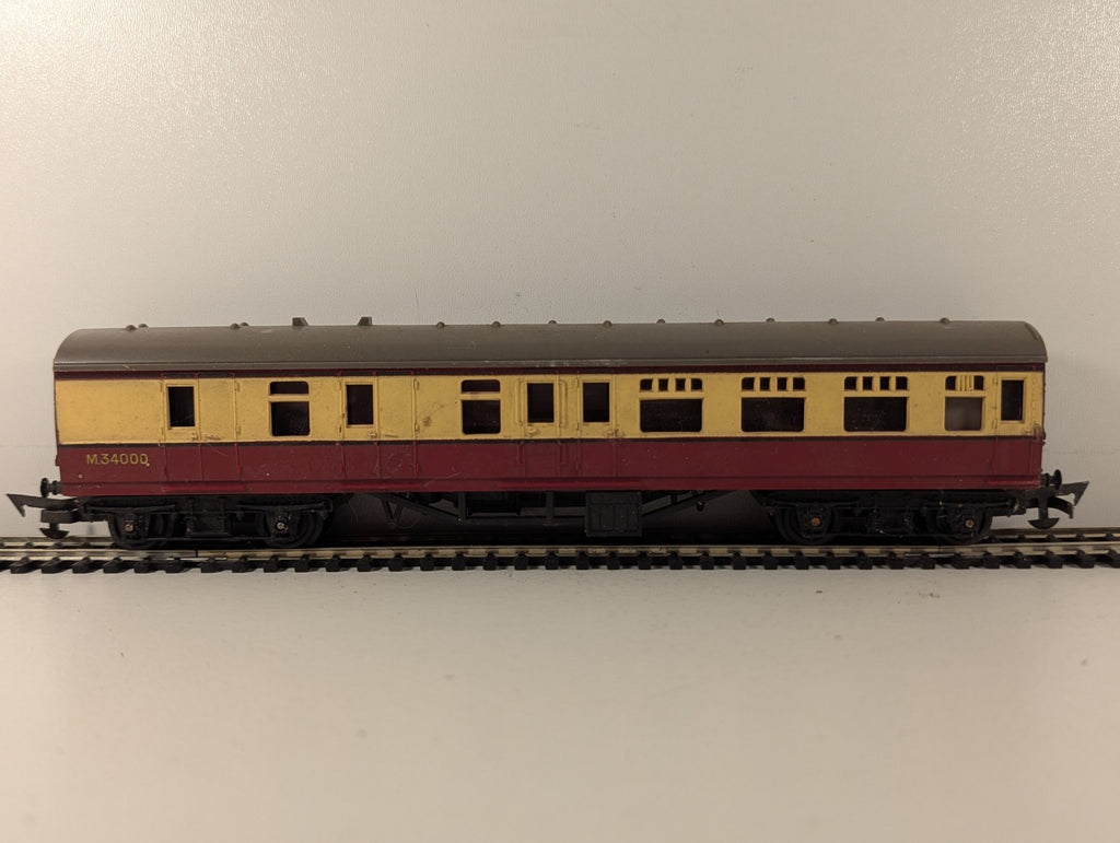 Tri-ang OO Gauge BR Main Line Brake Second Coach Passenger Coach
