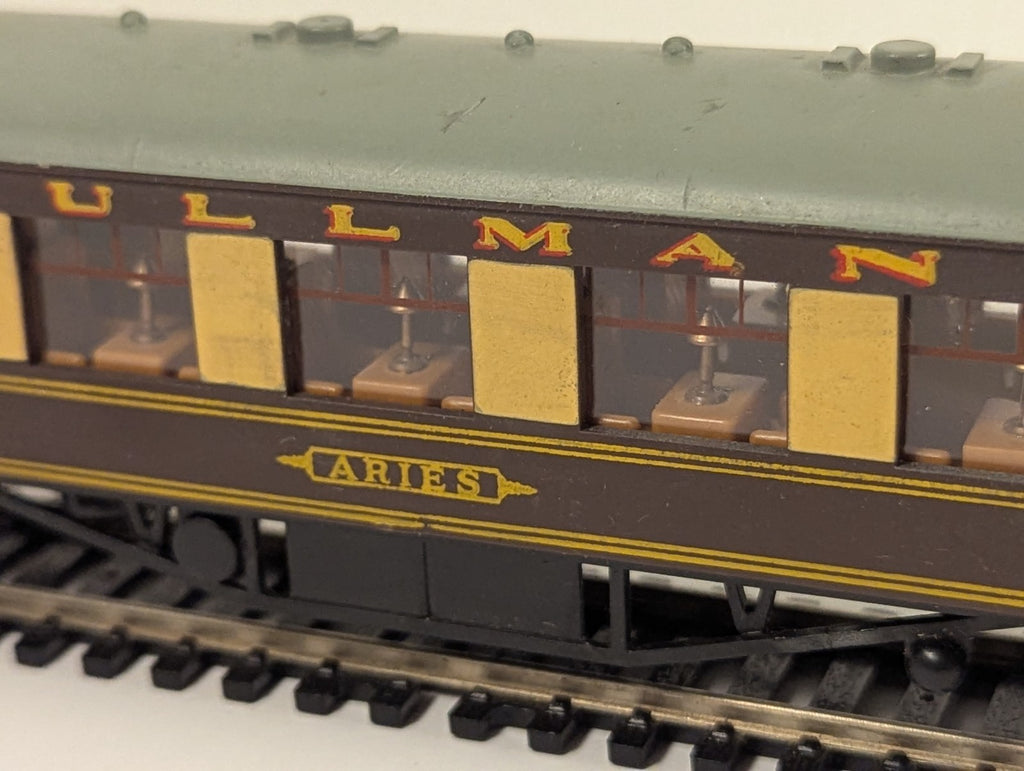 Hornby Dublo Pullman Car 'Aries' OO Gauge
