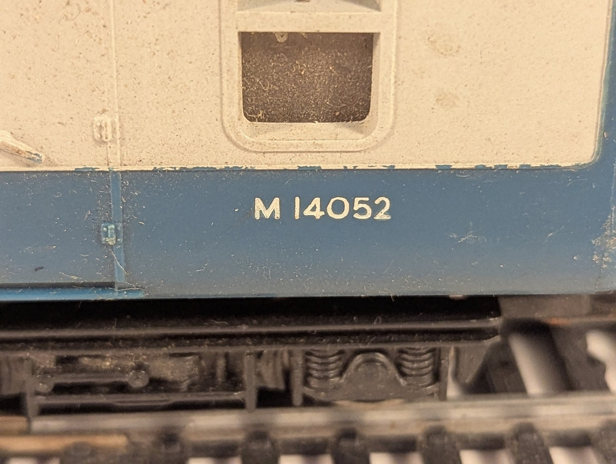 Hornby OO Gauge BR Mk1 Corridor Brake Composite (BCK) Passenger Coach M14052