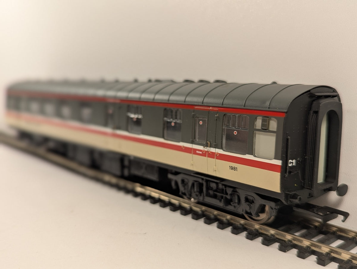 Bachmann OO Gauge BR Mk1 Restaurant Buffet Car RBR Passenger Coach 1981