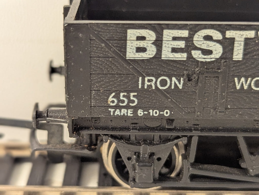Hornby OO Gauge 7 Plank Wagon 'Bestwood Iron Works' Goods Wagon 655 Black R010