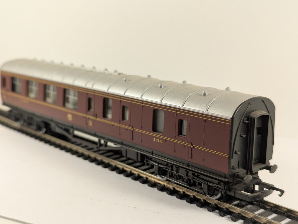 Hornby R474 OO Gauge LMS Crimson Lake Brake Coach Boxed