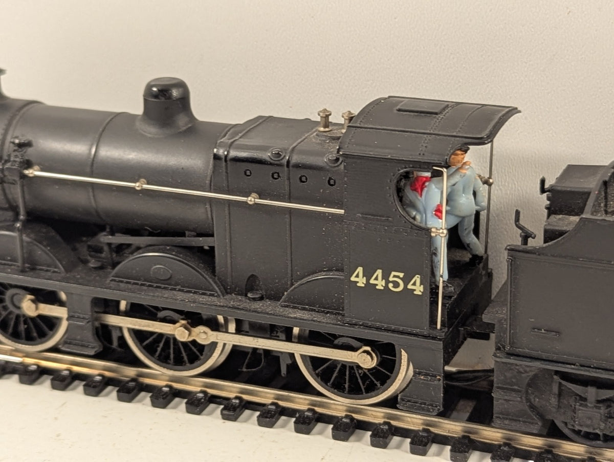 Airfix GMR OO Gauge Class 4F Steam Locomotive 54122