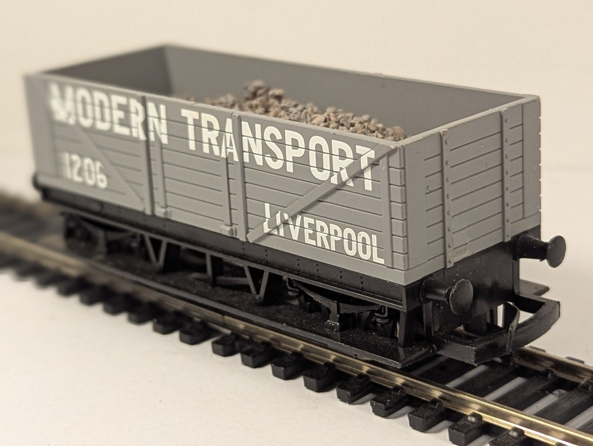Hornby R1115 OO Gauge 7 Plank Open Wagon Modern Transport Liverpool with coal