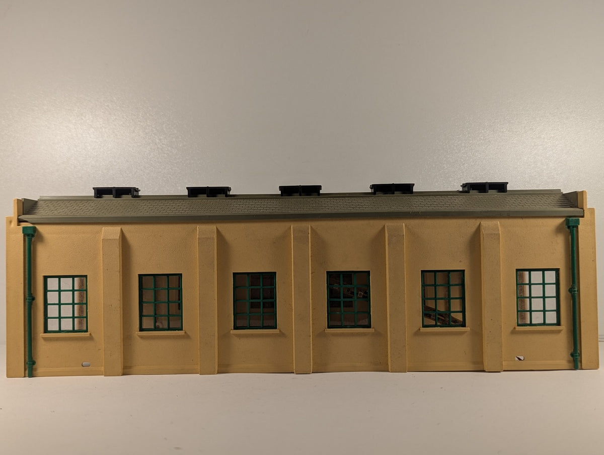 Hornby Dublo OO Gauge 2-Road Engine Shed Buildings & Structures Cream and Green