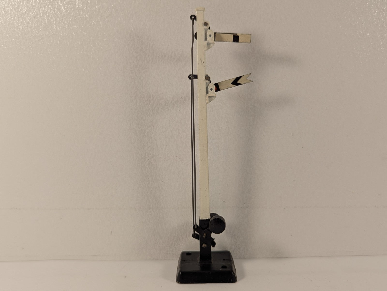 Hornby-Dublo 32131 OO Gauge Double Arm Upper Quadrant Signal - Boxed