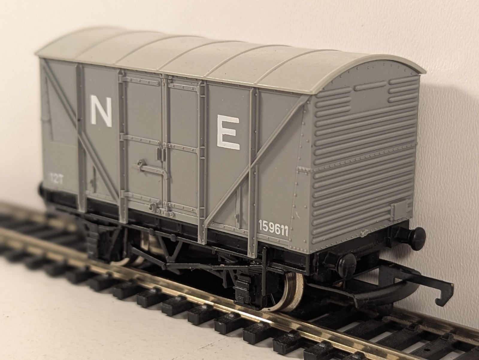 Wrenn OO Gauge W5028 Banana Van N.E. 159611