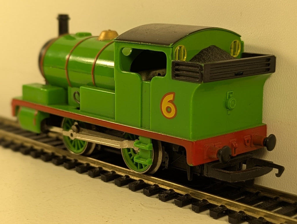 Hornby Percy 0-4-0 Steam Locomotive OO Gauge
