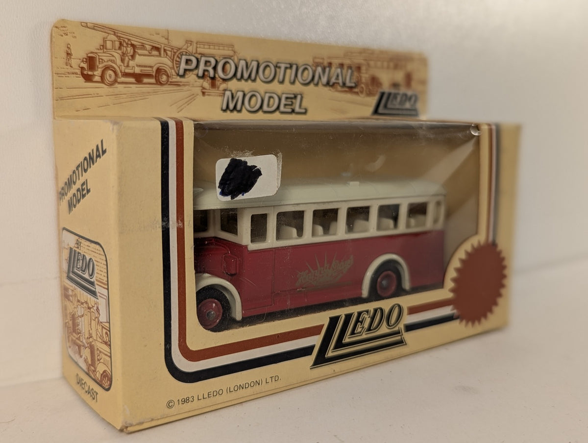 Lledo AEC Regal Coach Diecast Bus Red/Cream - Happy Days Austin's