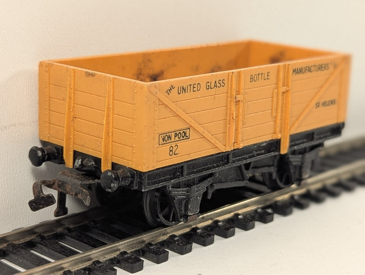 Hornby Dublo OO Gauge 5 Plank Open Wagon United Glass Bottle Manufacturers 82