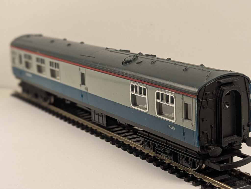 Hornby OO Gauge R426 BR Mk1 Buffet Car Coach 1805 Blue & Grey