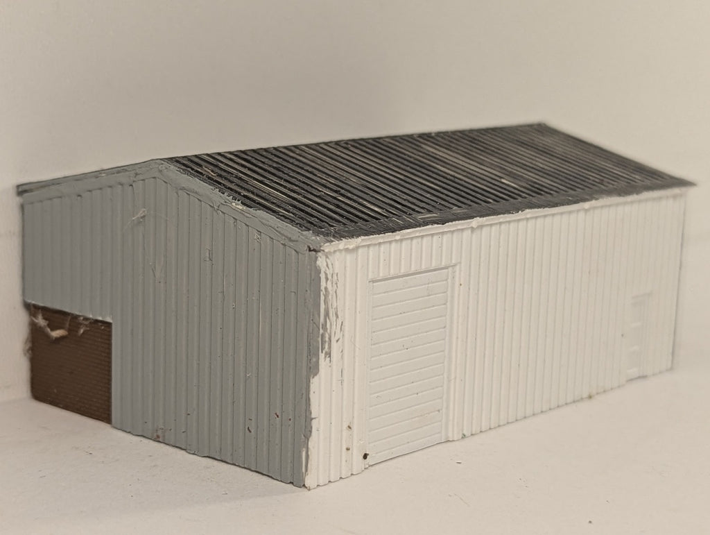 N Gauge Industrial Workshop / Office Building Grey, Brown and White