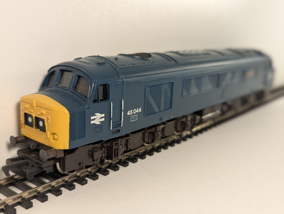 Mainline OO Gauge Class 45 'Royal Inniskilling Fusilier' Diesel Locomotive 45044
