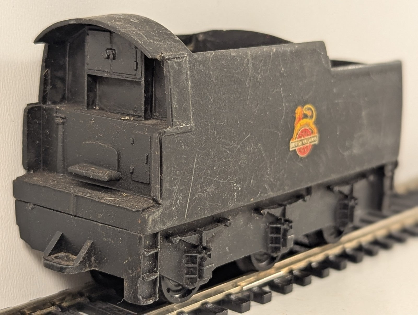 Tri-ang R38 OO Gauge Bulleid Tender BR Black - Spares/Repairs