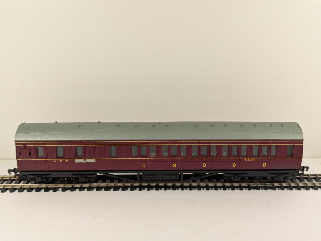 Mainline 37-109 OO Gauge LMS 57ft1st/3rd Class Corridor BrakeCoach Crimson Boxed