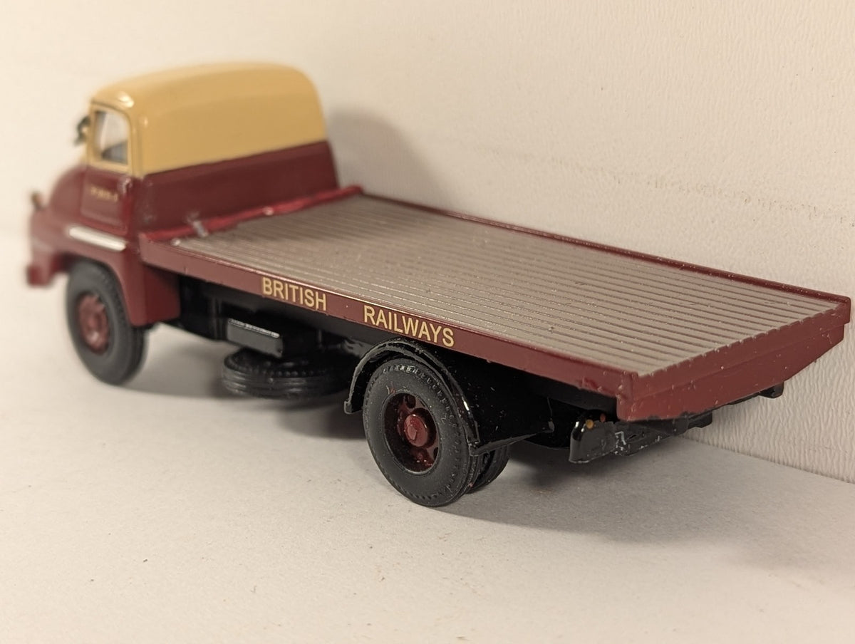 Base Toys OO Gauge Ford Thames ET6 Flatbed Road Vehicle 7F 3019-S