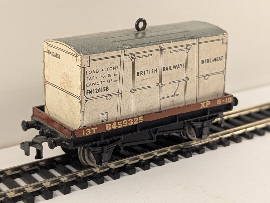Hornby Dublo 4648 OO Gauge Low-Sided Wagon with Insulated Meat Container