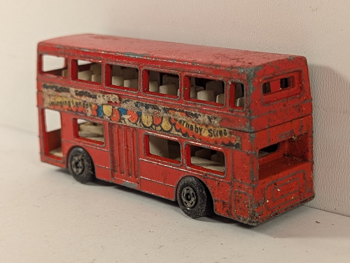 Matchbox The Londoner Die-cast Bus Red with 'Swinging London' decals 17