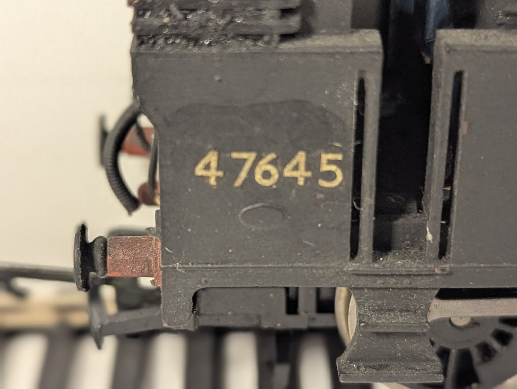 Hornby OO Gauge Class 3F Jinty 0-6-0T Steam Locomotive 47645 BR Black