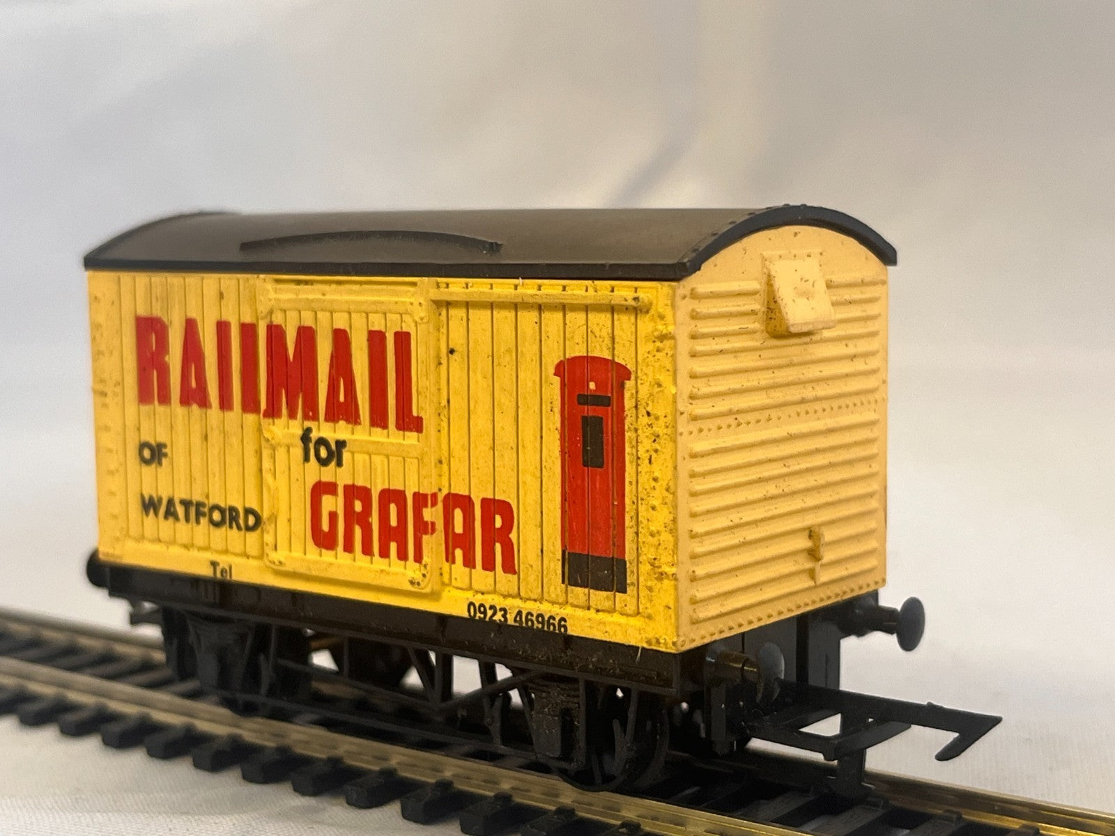 Graham Farish OO Gauge Railmail for Grafar Vent Van