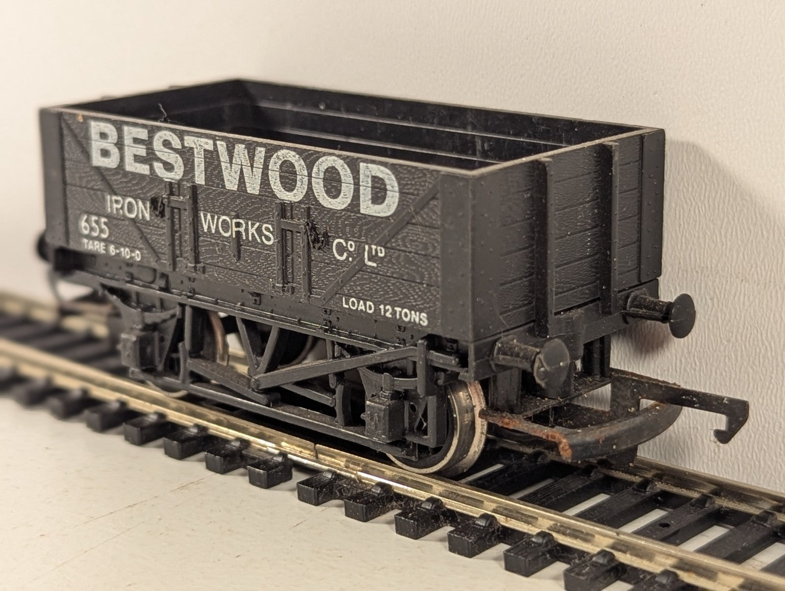 Hornby OO Gauge 7 Plank Open Wagon Bestwood Goods Wagon 655