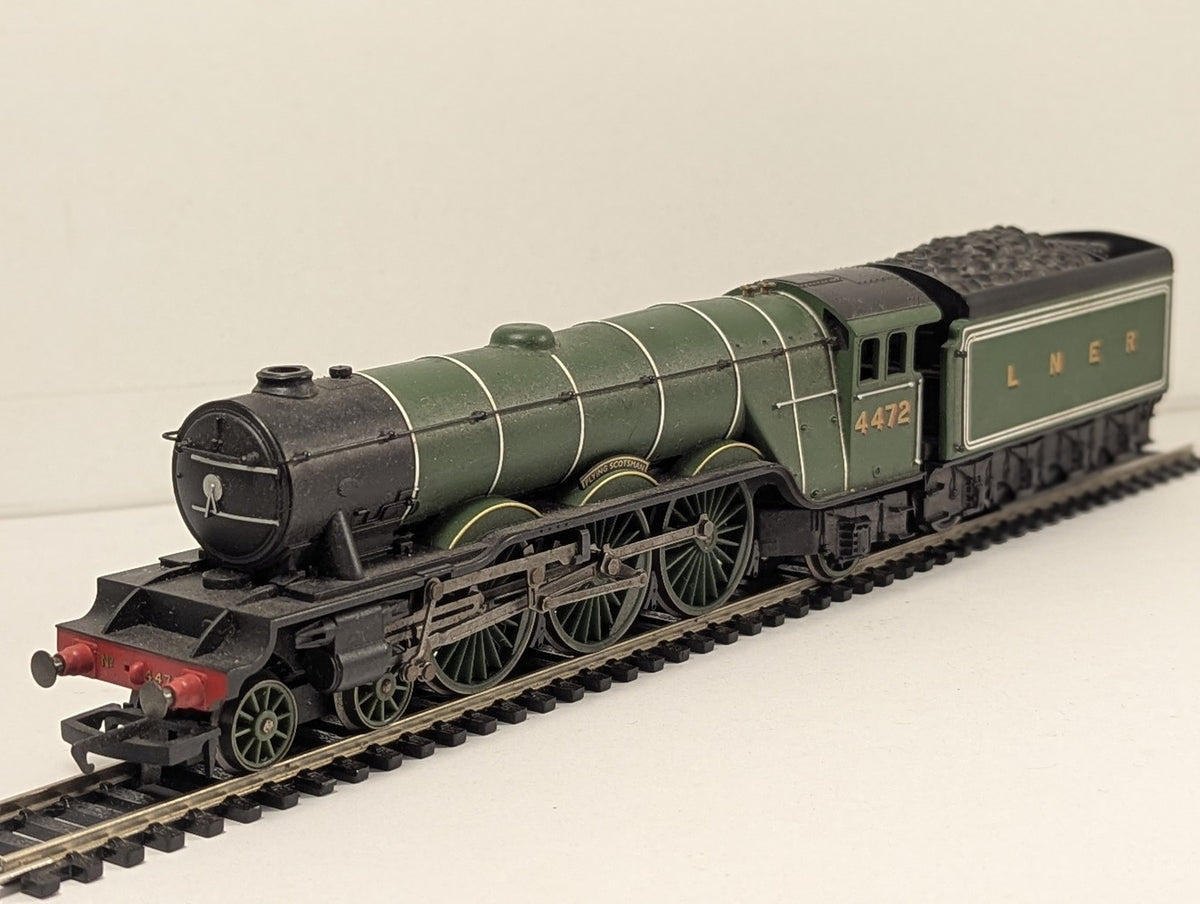 Hornby OO Gauge Class A1 4472 'Flying Scotsman' Steam Locomotive LNER Green