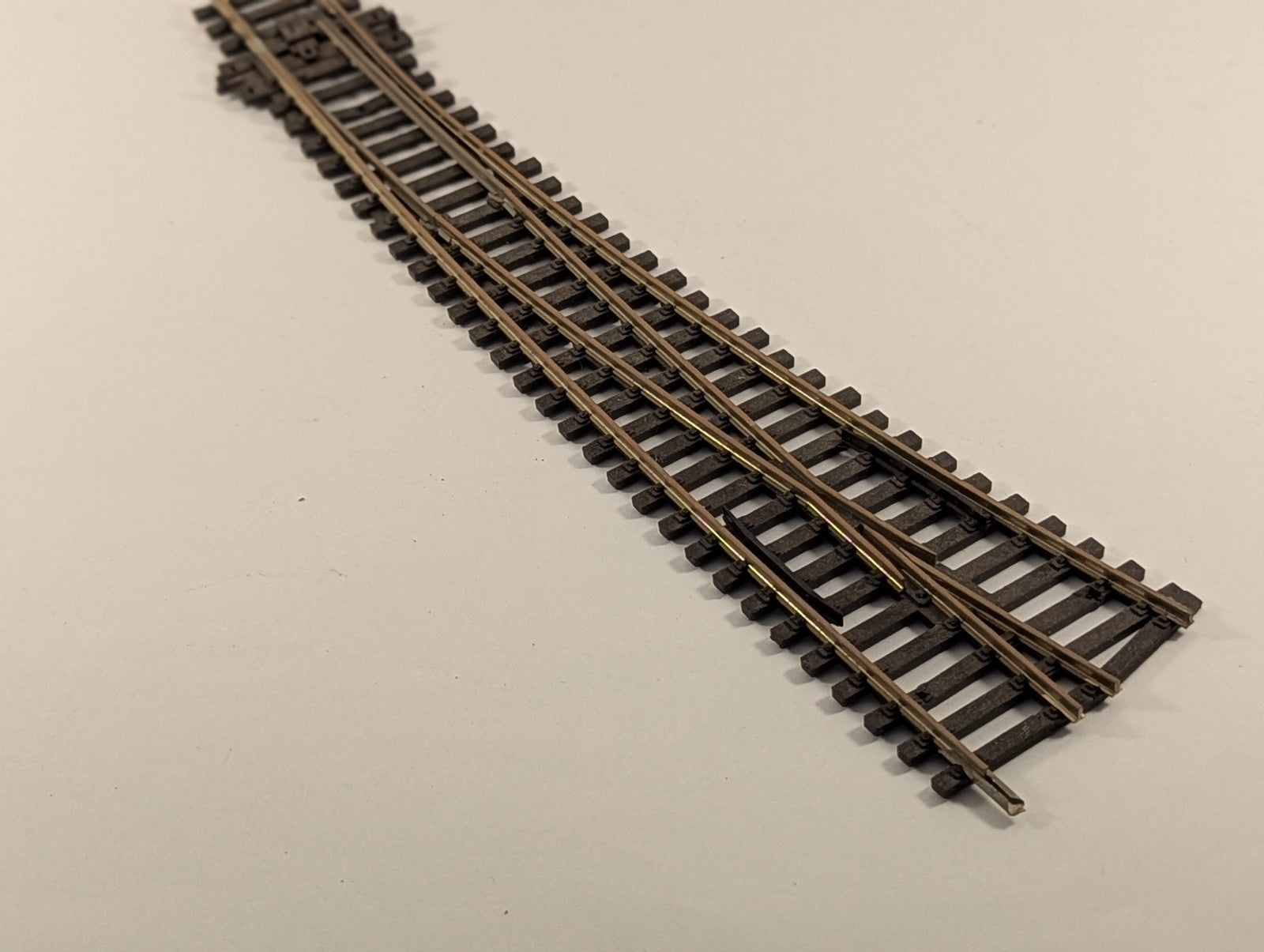 Peco OO Gauge Streamline Right Hand Turnout (Brass Rail)