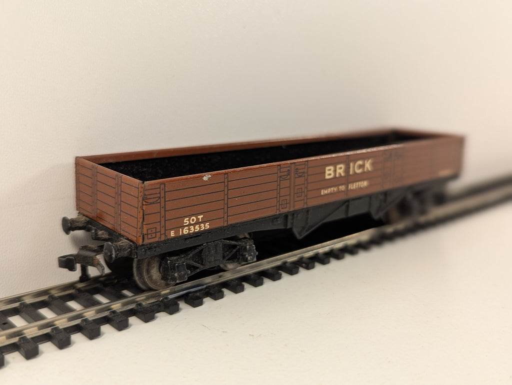 Hornby Dublo 32050 OO Gauge High Capacity Bogie Brick Wagon - Boxed