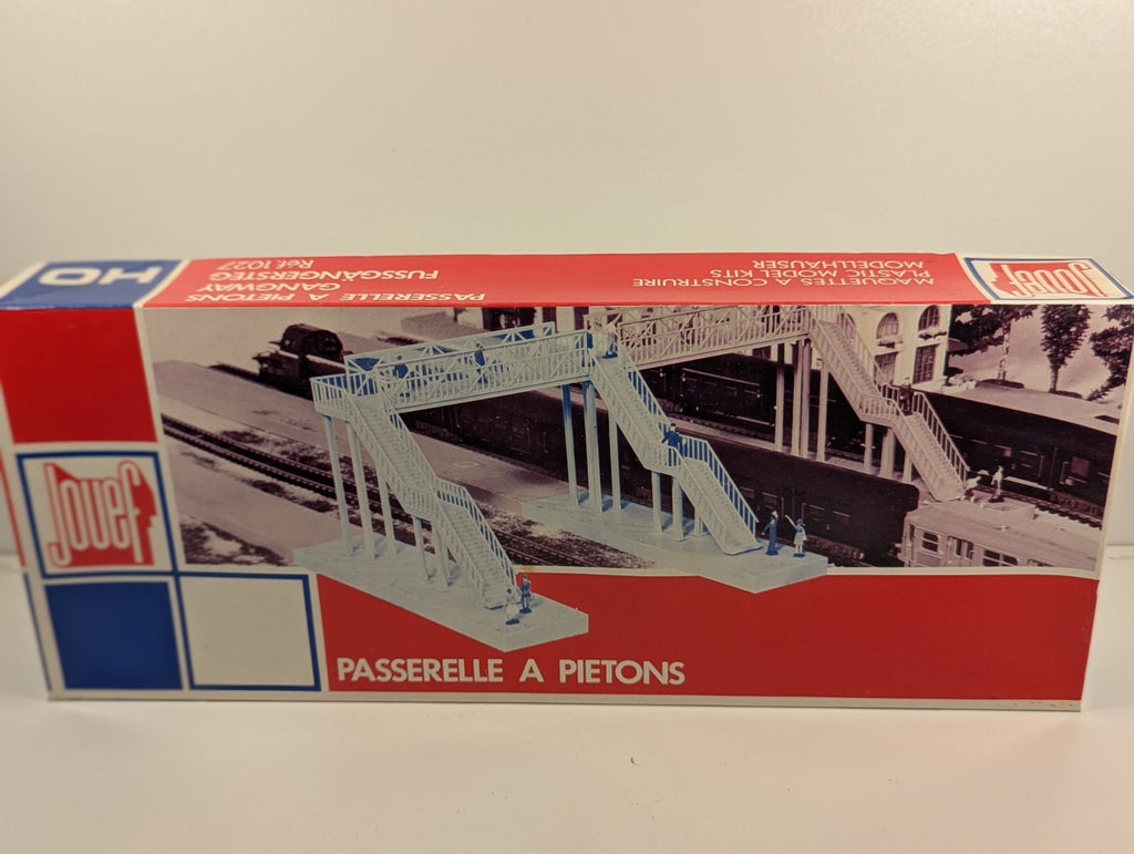 Jouef HO Gauge Pedestrian Crossing – Model Kit