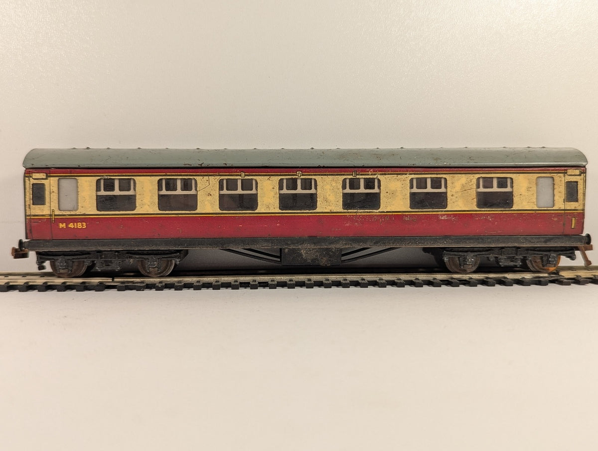 Hornby Dublo OO Gauge BR Crimson and Cream Corridor Coach Passenger Coach M4183