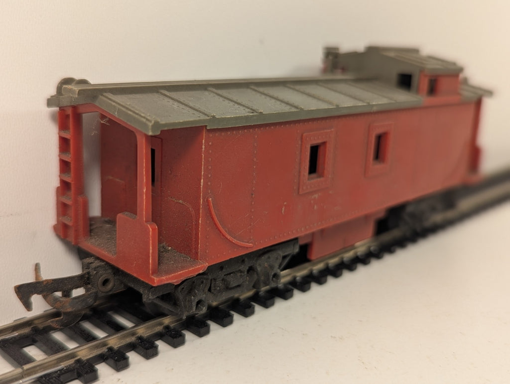 Tri-ang R115 Transcontinental Caboose Red