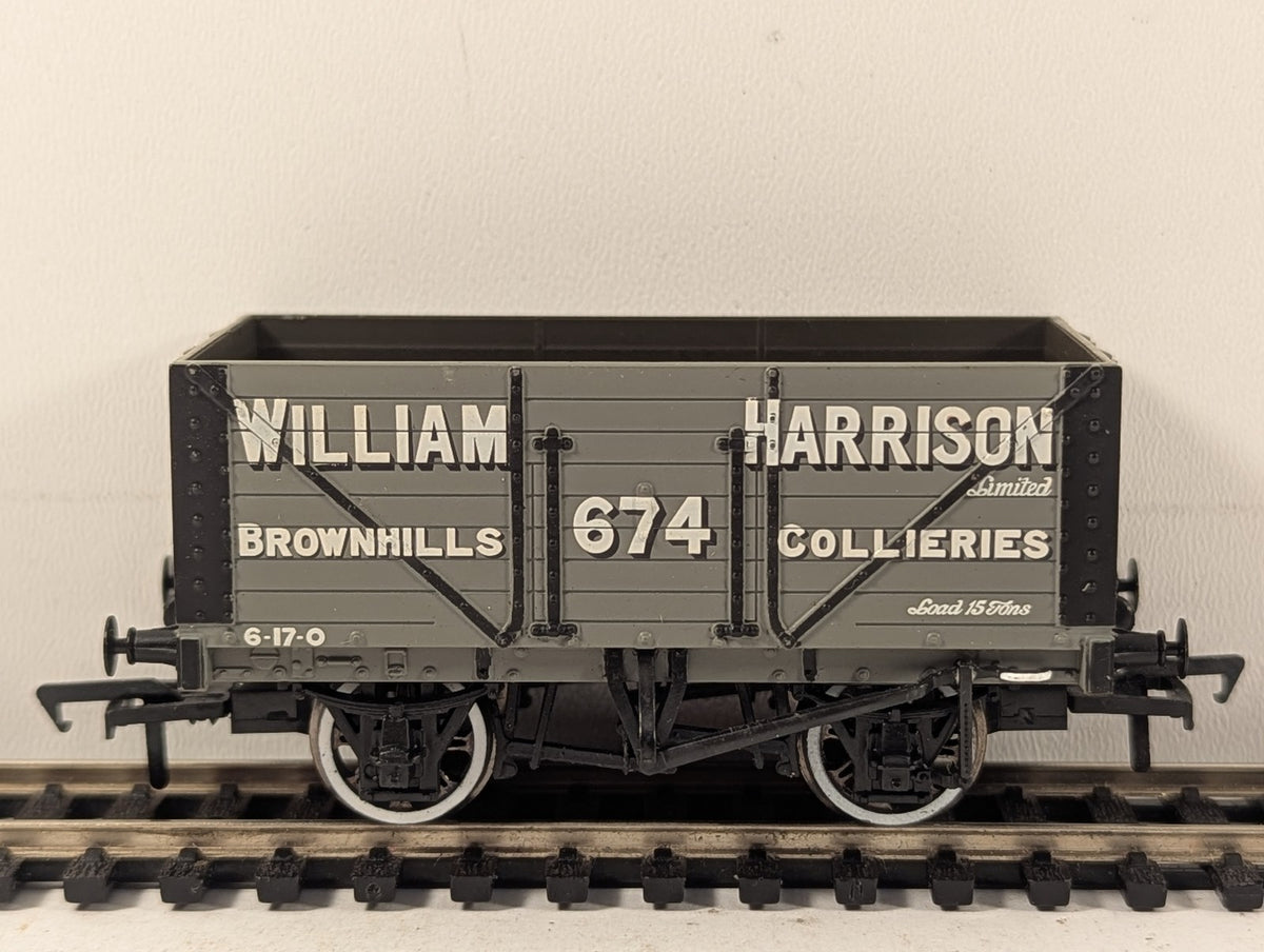 Bachmann OO Gauge 15 Ton Slope Sided Wagon Goods Wagon 674