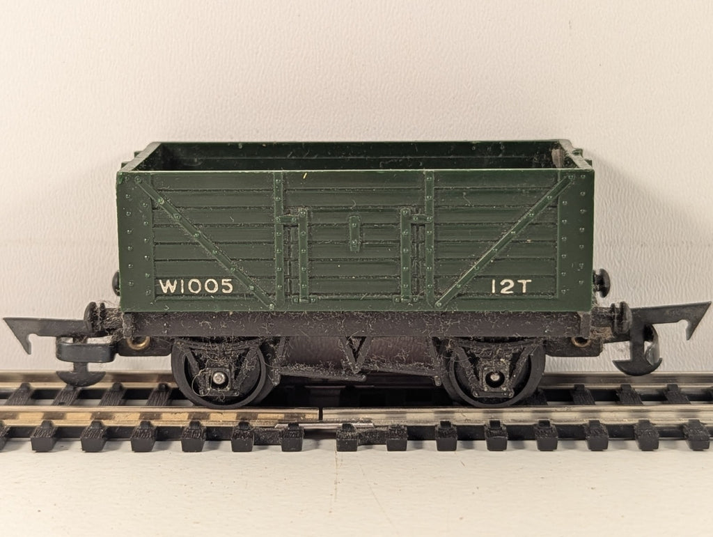 Tri-ang R10 OO Gauge 7 Plank Open Wagon