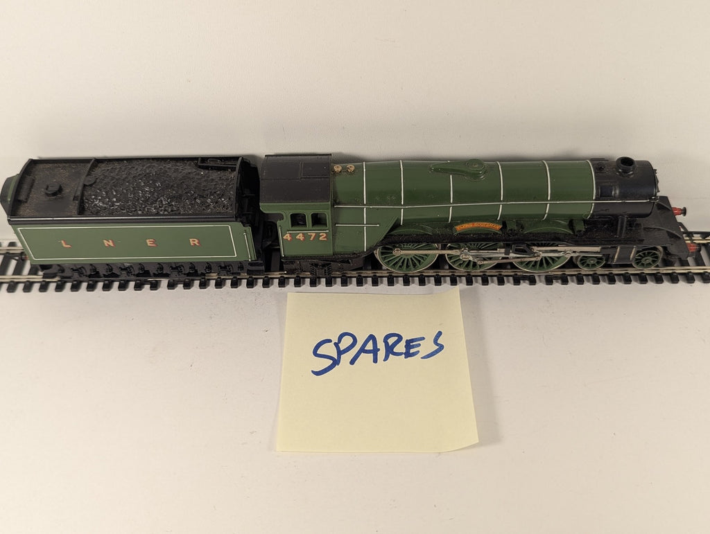 Hornby OO Gauge Class A3 'Flying Scotsman' Steam Locomotive 4472 LNER Green