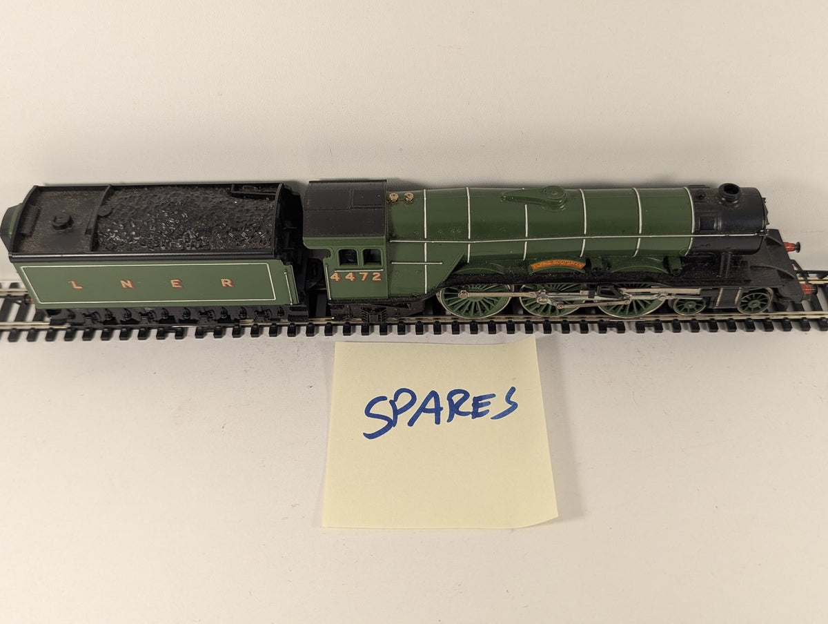 Hornby OO Gauge Class A3 'Flying Scotsman' Steam Locomotive 4472 LNER Green